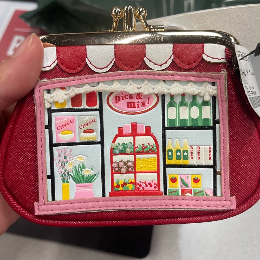 COPY - VENDULA LONDON CLIPPER COIN PURSE - CORNER SHOP